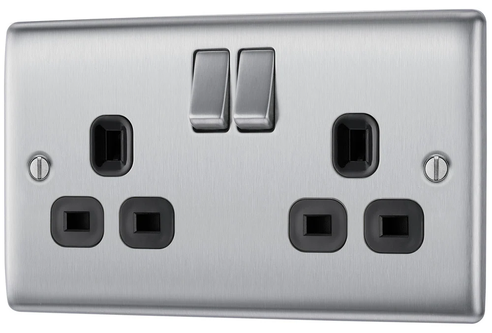 BG NBS22B Nexus Metal Brushed Steel Double Switched 13A Power Socket - Image 3